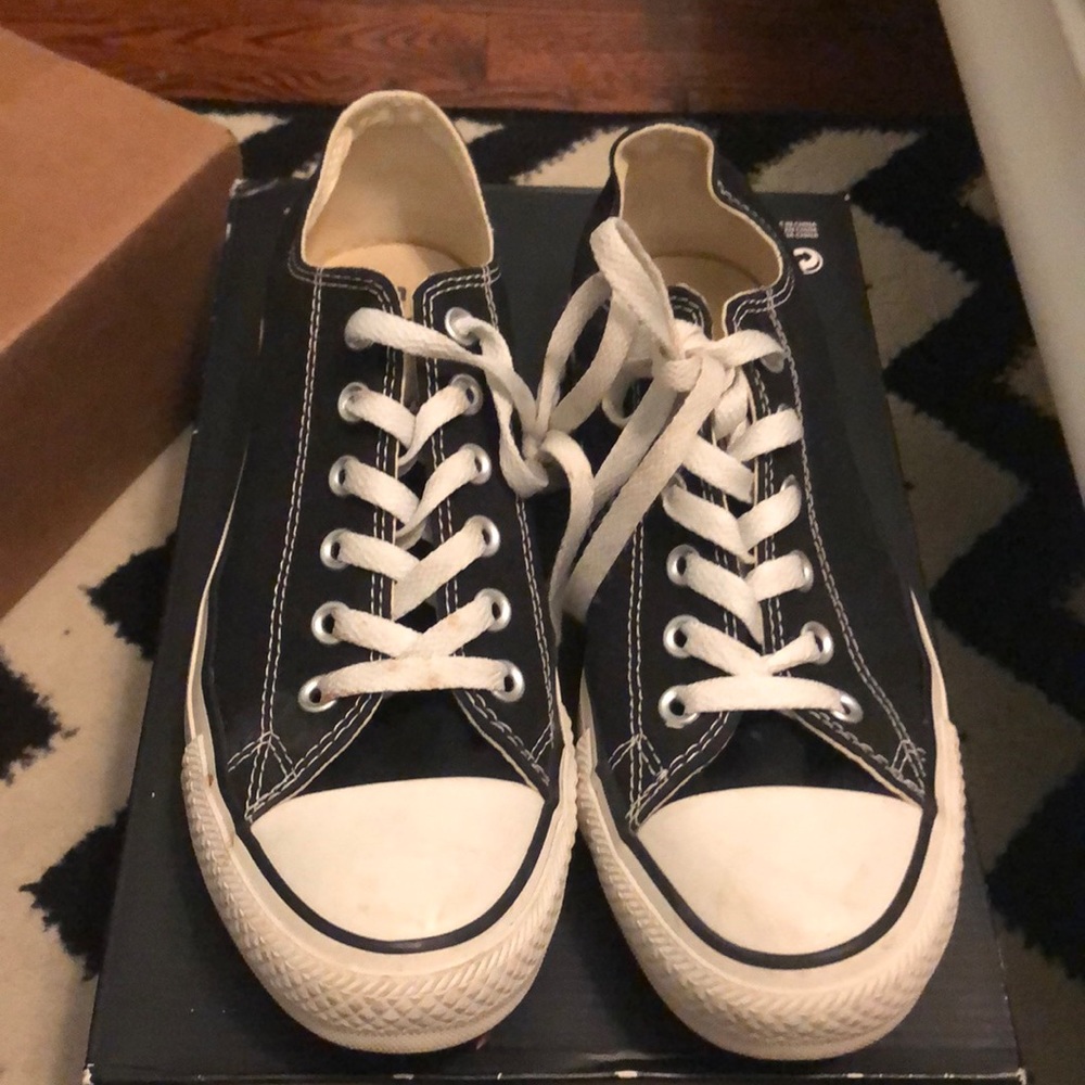 black converse